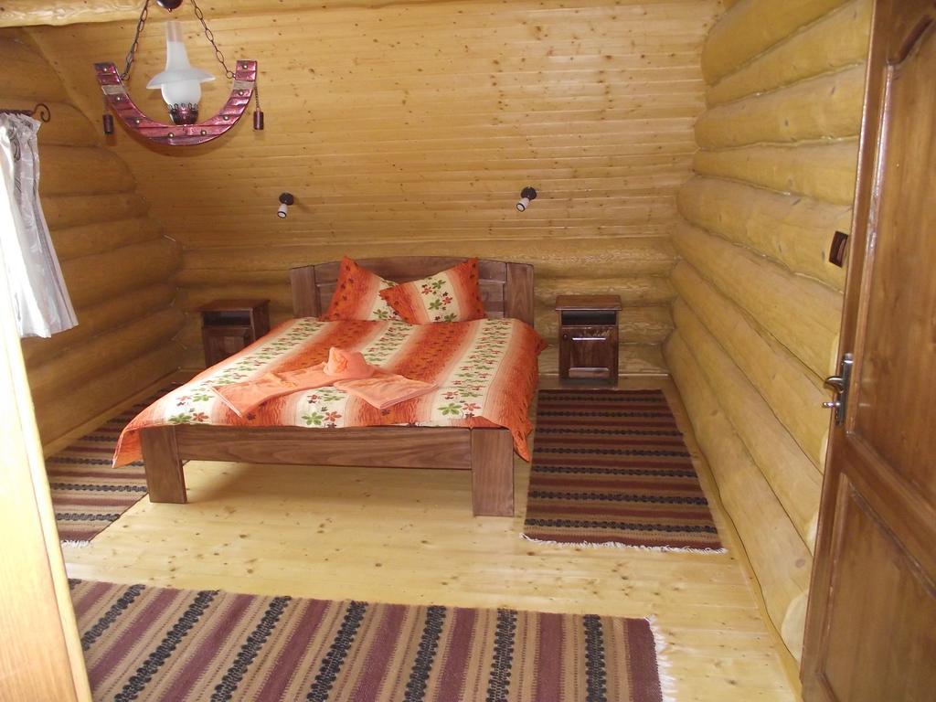 Cabana Piatra Runcului Ватра Молдовицей Номер фото